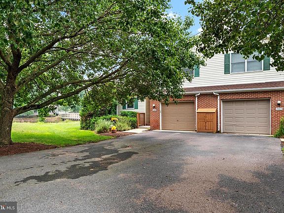 3rd image of 2004 Bridgepointe Dr