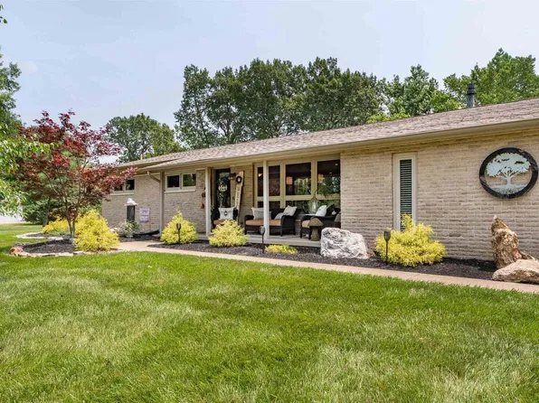 600 Vickie Ln, Herrin, IL 62948