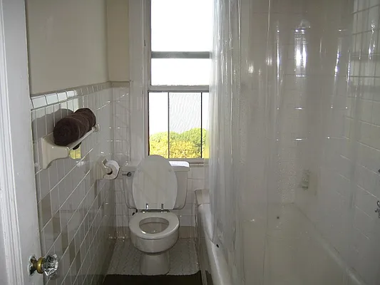 Rented by Maison International | media 17