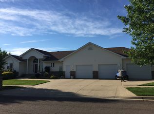 1313 12th Ave NE, Watertown, SD 57201