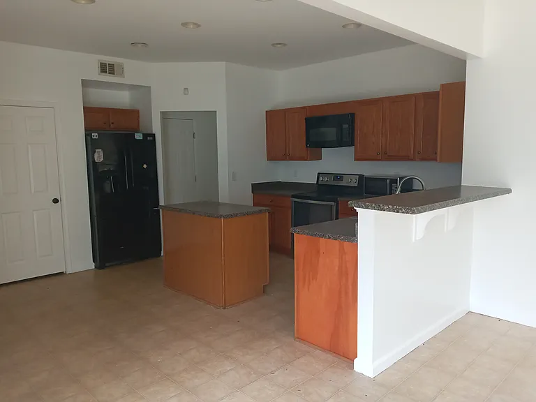 4121 Alicia Ln — Photo 6