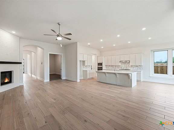 7th image of this home