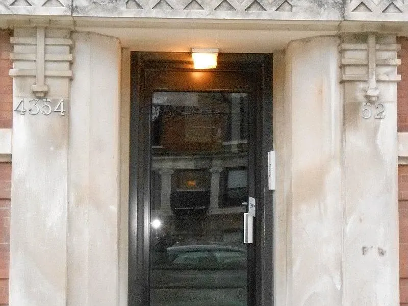Building Photo 4
