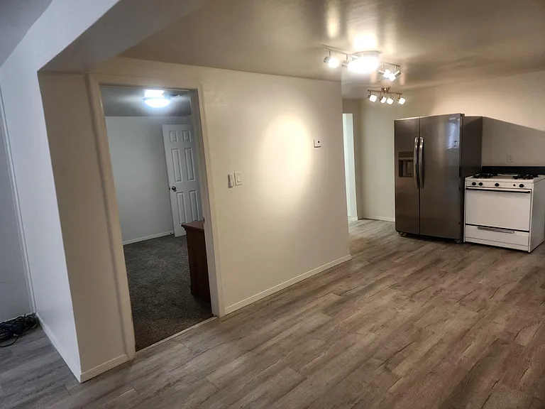 20 N White Mountain Rd — Photo 22