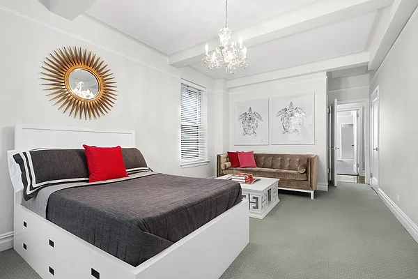 Sold by Compass | media 9