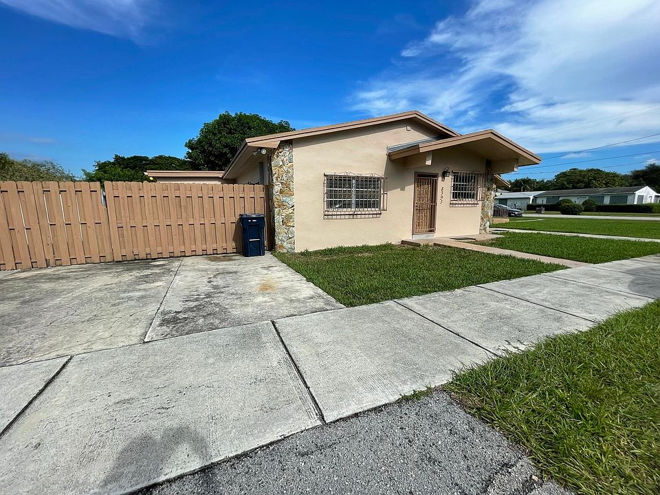 1st image of 8393 SW 122nd St