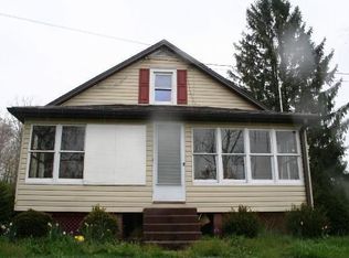 61 Reservoir Rd, Gardners, PA 17324