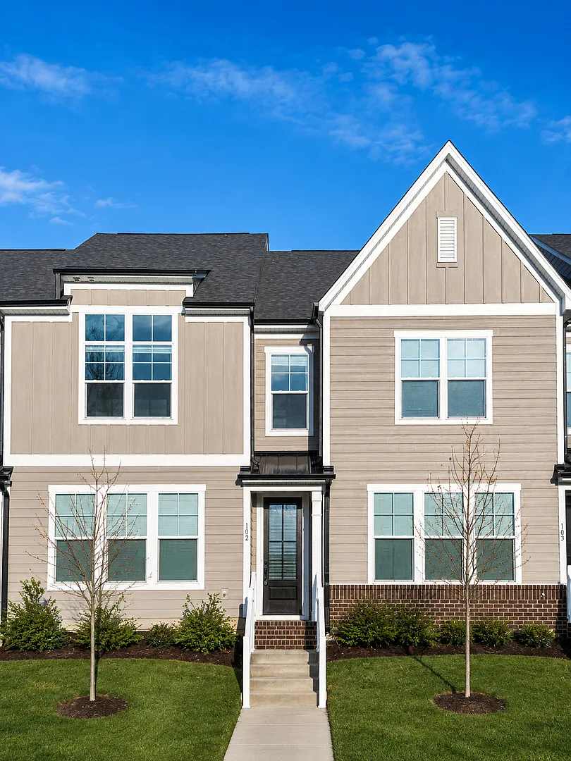 3-Bedroom, 2.5 Bath Townhome for Rent in Mooresville, NC | Attached Garage & Modern Kitchen — Photo 1