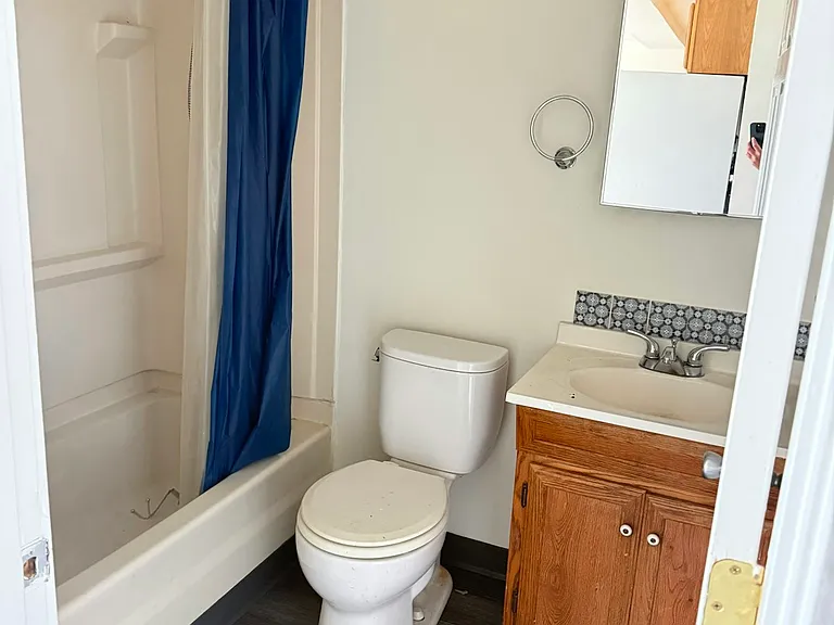 222 Main St #R7 — Photo 3