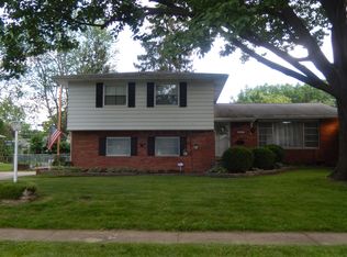 1301 Gumwood Dr, Columbus, OH 43229