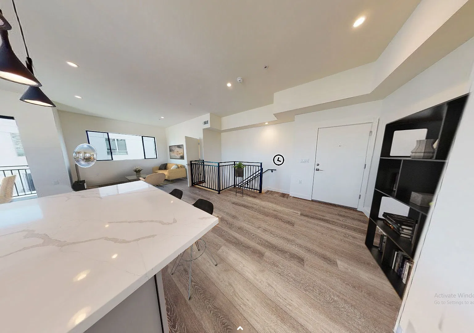 3 bed, 3.5 bath, 1400 sqft, $4,995 — Photo 3