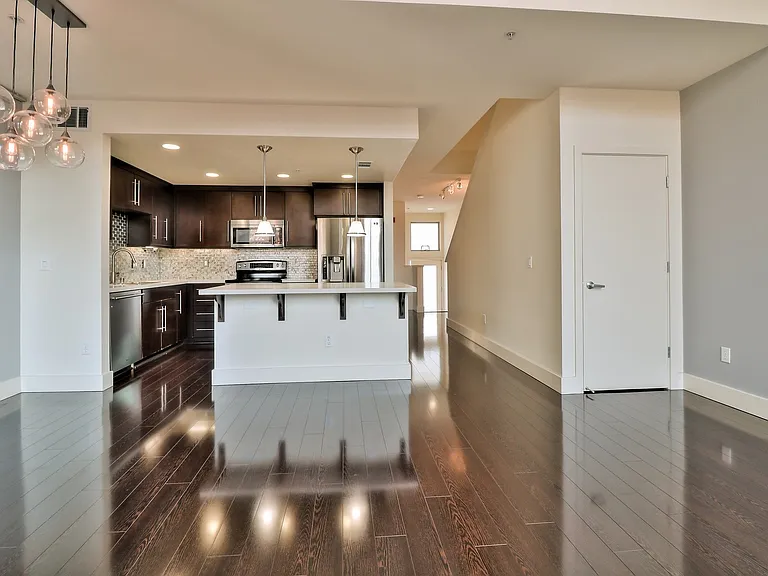 1 E Julian St #317 — Photo 4