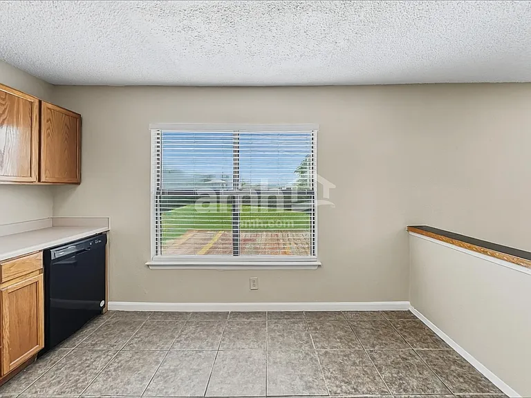 6678 Snow Meadow Dr — Photo 4