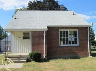 35246 Elm St, Wayne, MI 48184