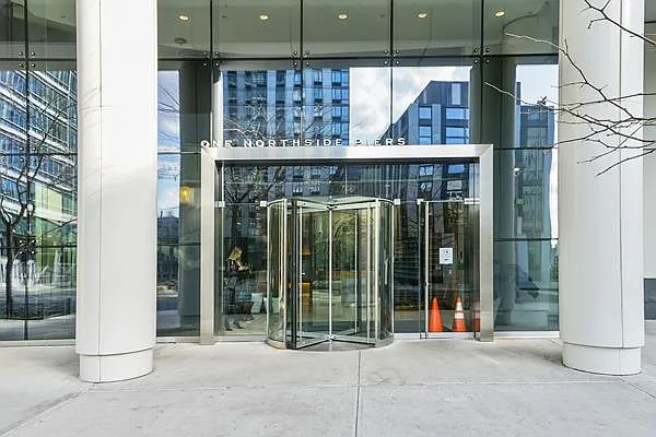 Sold by Avenue Sotheby's International Realty | media 24