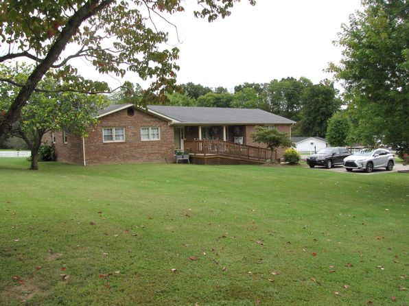 425 S Dogwood Dr, Berea, KY 40403