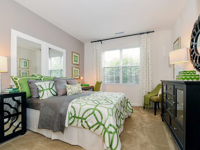Reserve at Wauwatosa — Photo 13