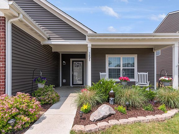 2nd image of 3820 Shadowbrook Dr