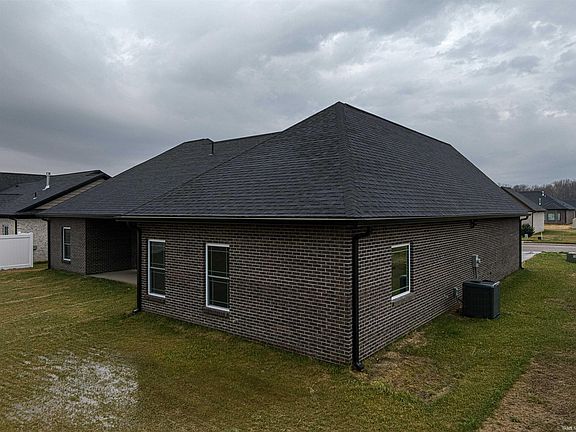 5th image of 3527 Sand Dr