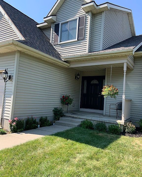 1st image of 1421 Abbey Ln