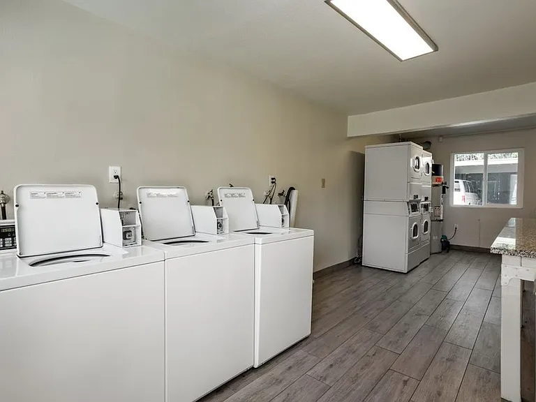 13919 Coteau Dr — Photo 27