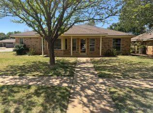 6906 Homestead Ave, Lubbock, TX 79424