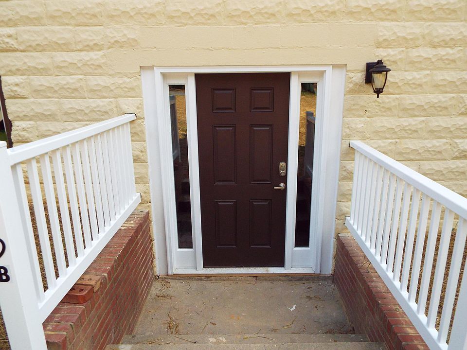 Unit B Front Entry With Smart Lock.