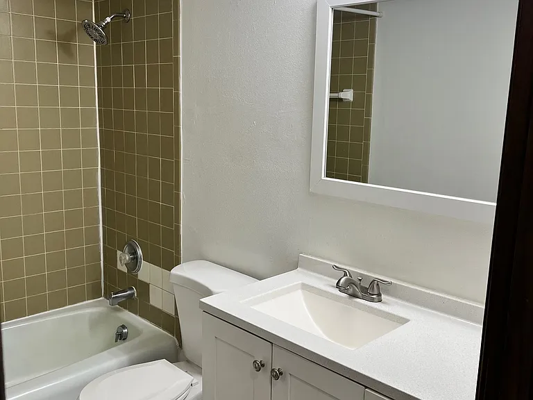 630 E Lincoln Ave — Photo 14