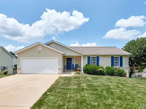 34 Robin Hood Dr, Troy, MO 63379