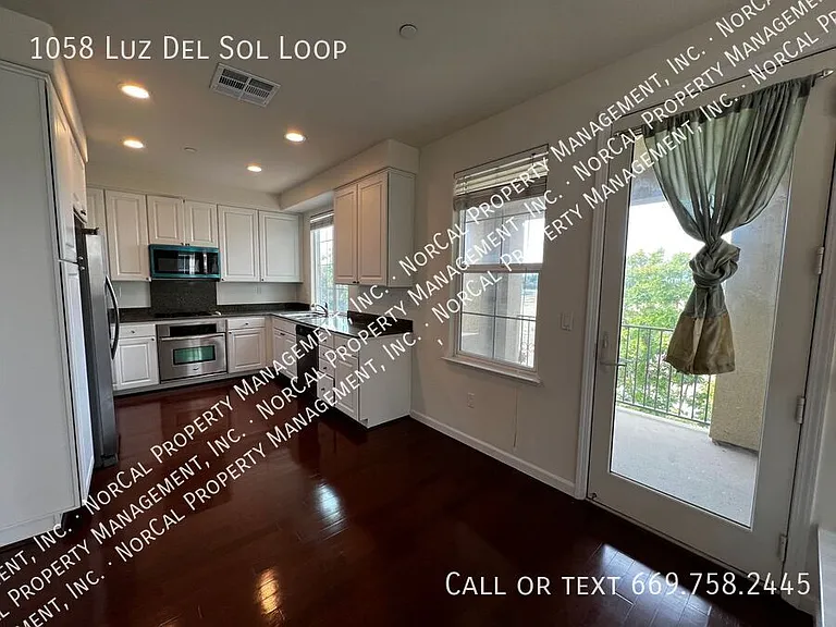 1058 Luz Del Sol Loop — Photo 9