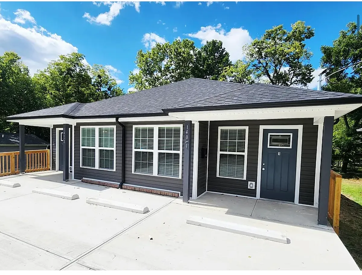 Building Photo - 140 Parrish Ave #2