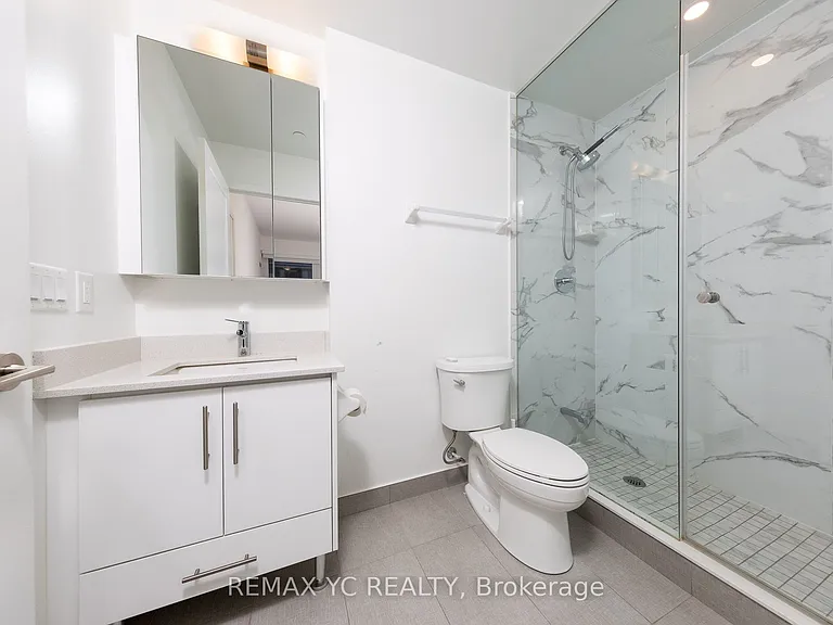 95 Oneida Cres #305 — Photo 17