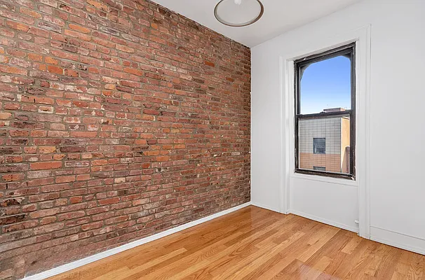 Rented by The Agency | media 5