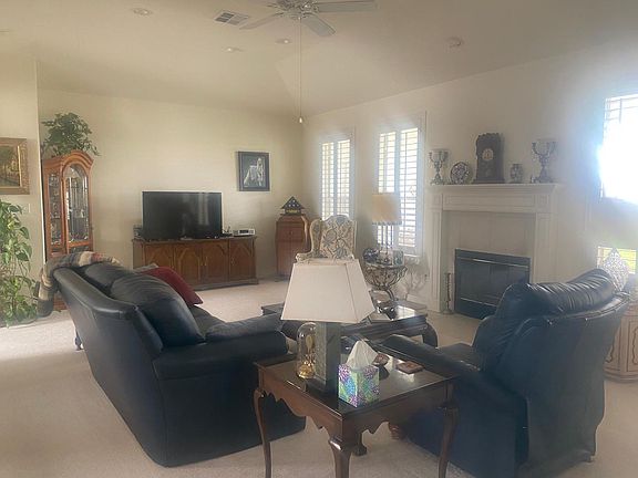 4th image of 2928 Diamond Springs Dr