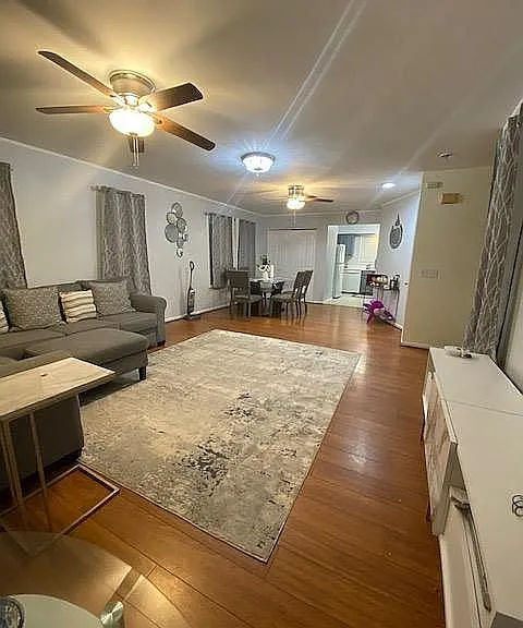 119 Schilling Ln — Photo 2