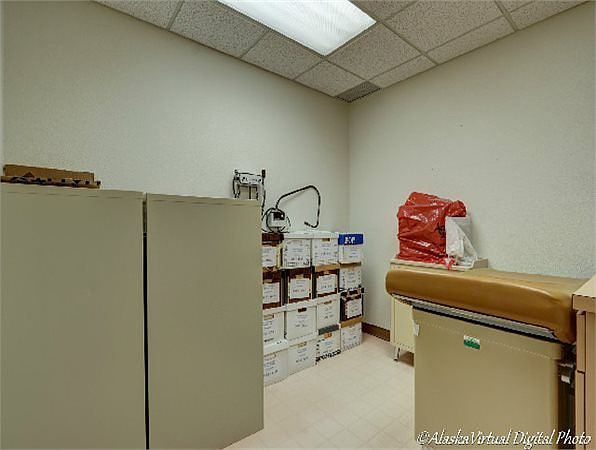 1st image of 425 E Dahlia Ave Ste J