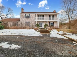 9033 Old Waterloo Rd, Warrenton, VA 20186