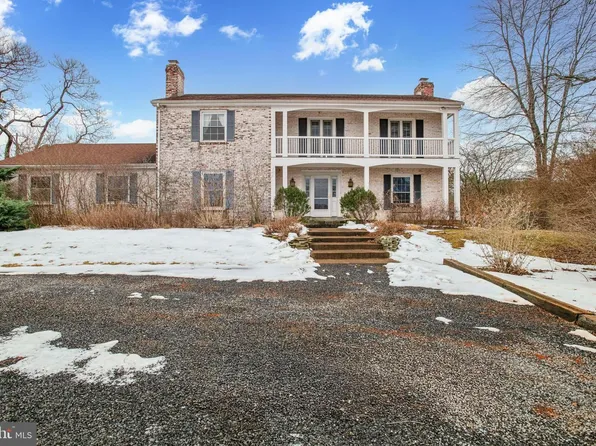 9033 Old Waterloo Rd, Warrenton, VA 20186