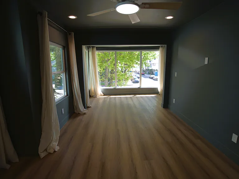 1123 E Ocean Blvd #D — Photo 11