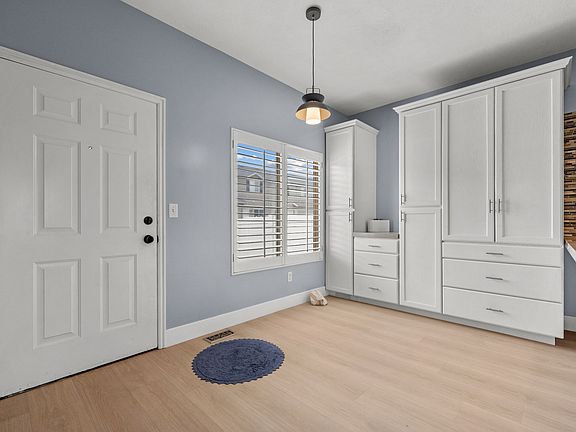 3rd image of 5196 W Dove Creek Ln
