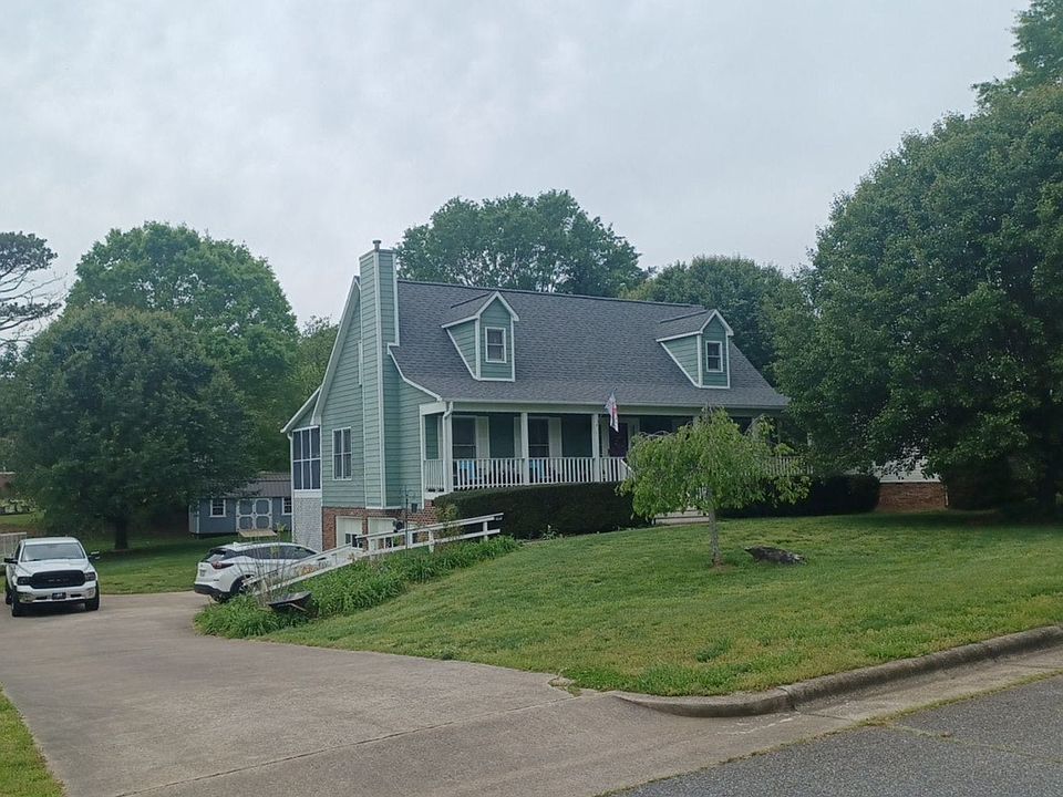 1st image of 107 Pinebark Ct