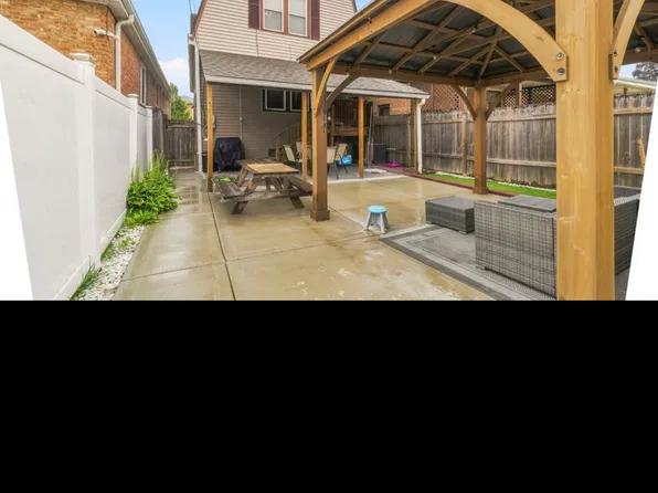 7709 W Addison St #1, Chicago, IL 60634