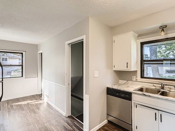 3rd image of 1233 Hall Ave