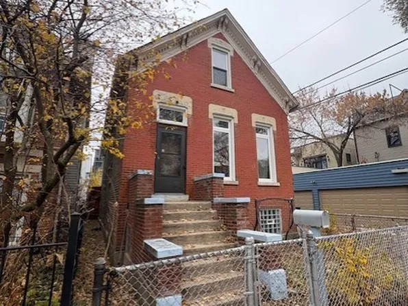 (undisclosed Address), Chicago, IL 60622