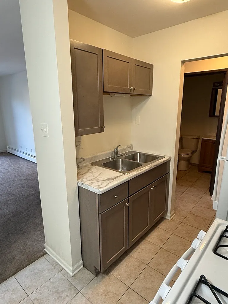 1 bed, $1,400 — Photo 1