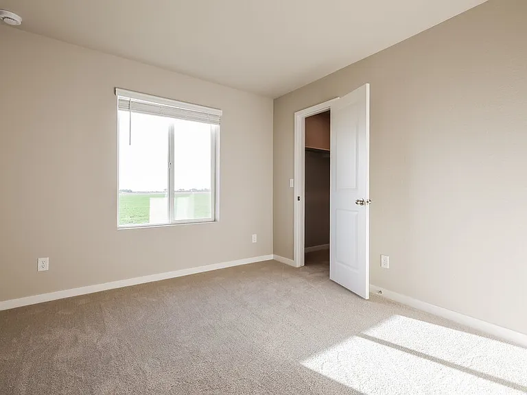 7320 Crystal Ave — Photo 12