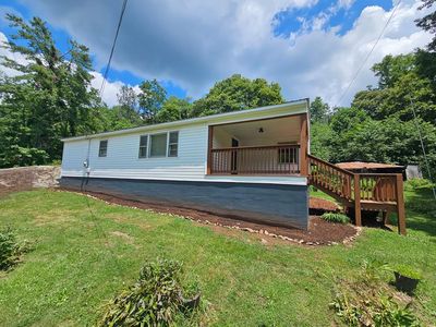 2500 Elk Creek Pkwy, Independence, VA, 24348