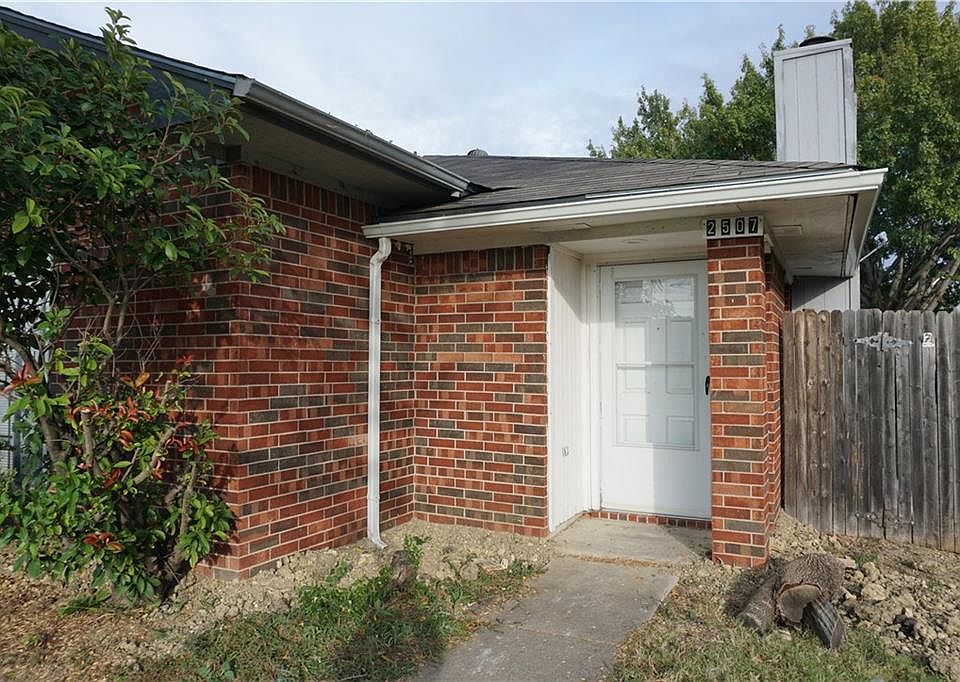 2nd image of 2507 Sherry St