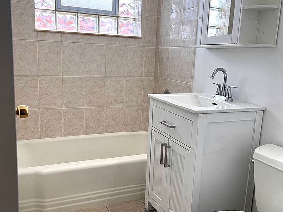 3rd image of 5130 S Cicero Ave APT 9