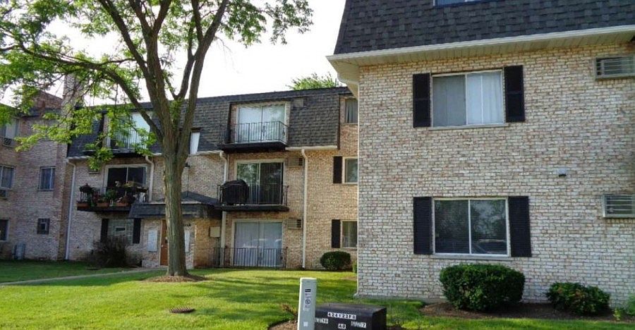 2nd image of 1323 N Baldwin Ct Unit 1B